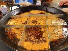 -岗上渣渣老火锅(两路口店)