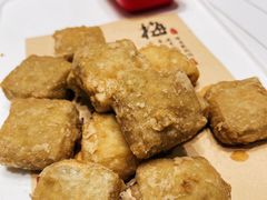 炸臭豆腐-桐庐土菜馆·传承经典土菜