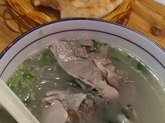 吊炉烧饼-王师傅羊汤客