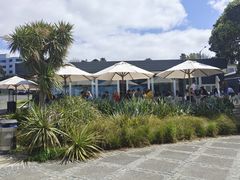 -Takapuna Beach Cafe