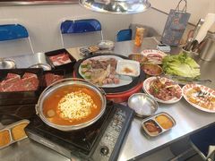 -哈哈碳都·牛肋条无限自助烤肉(宝龙店)