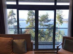 靠窗位-千岛湖伯瑞特度假酒店-米兰西餐厅