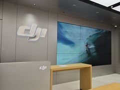 -DJI大疆(深圳华强北曼哈授权体验店)