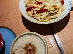 干红薯叶炒包菜-吃饭皇帝大土家民族菜(正大广场店)