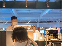 -星巴克(上海虹桥站2A检票口)