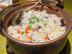 铜锅牛肝菌焖饭-一坐一忘云南菜(卓悦中心)