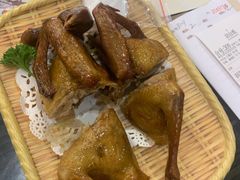 爆汁脆皮乳鸽-虾饺妹·粤式手工点心(水荫路店)