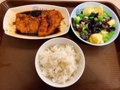 -同济大学本部学苑饮食广场