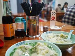 -潘国仙耳光馄饨(黄家阙路店)