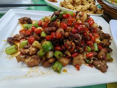 -兔行天下-鸿鹤鲜锅兔(中海国际店)