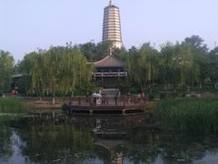 -舍利塔滩地公园-无垢净光舍利塔