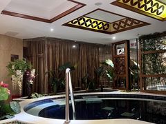 -鸿泰洋美食水会(东门中店)