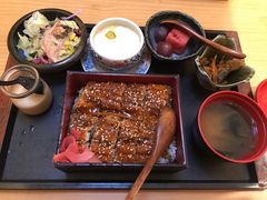 鳗鱼饭定食-鲔屋寿喜烧