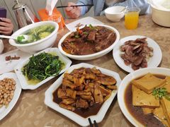 -山里人家土菜馆(茅山店)
