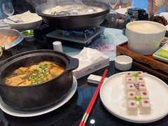 -香山湖家家宴(中山陵店)