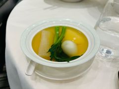 芙蓉蟹肉白鸽蛋汤-翠园(北京王府中环店)