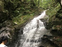 -藏龙百瀑风景区