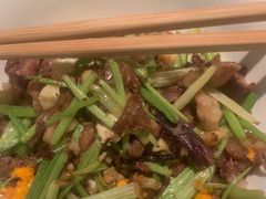 -洞庭土菜小炒馆(易发广场店)
