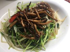 -新大咀港式茶餐厅(宝山万达店)