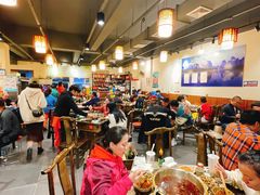 大堂-肖肖酸萝卜鱼火锅(总店)