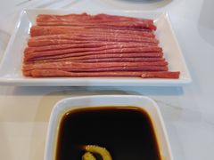 生吃的精肉-洪运轩饭庄(北纬路店)