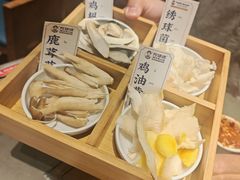 -阿婆情腊排骨火锅·野生菌季(古城旗舰店)
