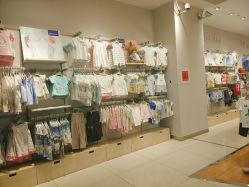 -乐友孕婴童(勒泰中心店)