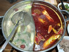 -乡土黄·鲜牛肉火锅·小龙虾(兴业街店)
