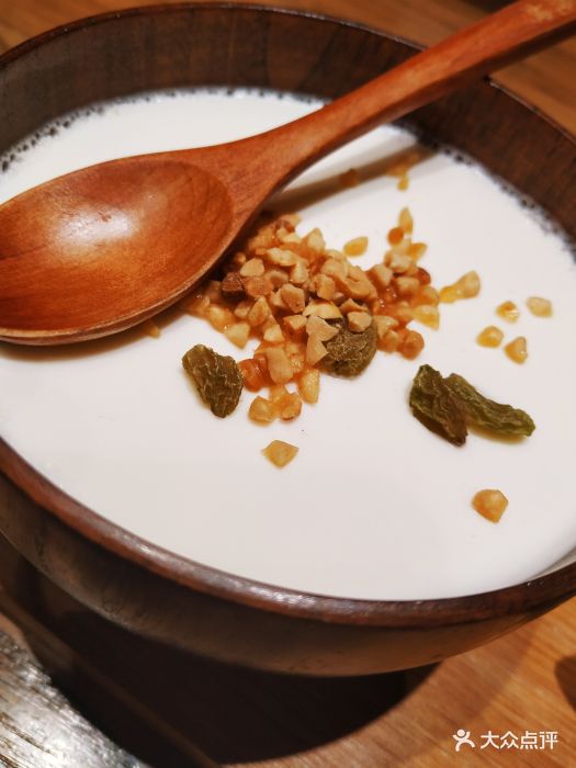 穆沙烧烤·新疆菜(五道口清华同方店)新疆老酸奶图片