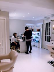 -e hair salon