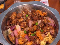 -休记光头香辣蟹干锅(绵竹店)