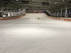 -乔波室内滑雪场