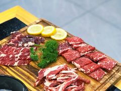 -臻牛烤肉