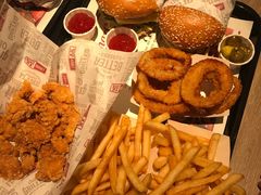 -The Habit Burger Grill 哈比特汉堡(复兴soho店)