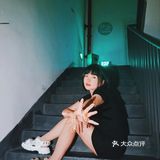 楼梯间拍照 | 复古工业风