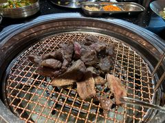 -韩烧牛中牛·甄选黑牛烤肉(黑金店)