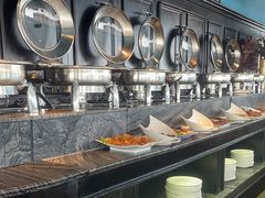 -云顶旋转自助景观餐厅