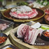 味觉随着升腾的烟火，瞬间便至韩国露营地。