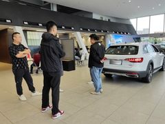 -广州南菱奥申奥迪4S店(白云店)