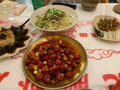 -肥肥虾庄·金牌油焖大虾(汉口城市广场店)