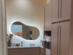 -乐刻瑜伽·普拉提·小瑜荚YogaPod(滨江银泰店)