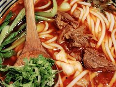 -鑫花溪牛肉米粉(东环大润发店)