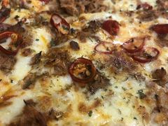 金枪鱼辣肠披萨-魏斯理汉堡(西安沣东吾悦店)