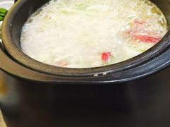 -花馬肆.云南过桥米线(汉神购物广场现场熬汤店)