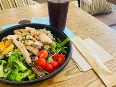 慢煮鸡胸肉香橙沙拉-红卡Cafe(尚8里店)