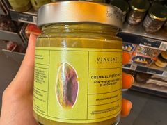 -文艺复兴百货(米兰大教堂广场店)