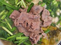 -霸舌生滚牛肉米粉(天生街道店)