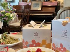 -花花卷卷·鲜食蛋糕(静安久光百货店)