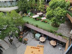 -瑞虹新天地月亮湾