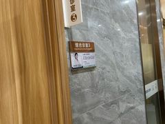 -上海仁爱医院口腔科 · 种植